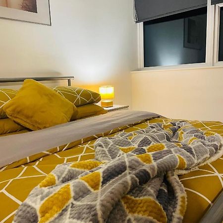 #0509 Two Bedroom Serviced Apartment- Free Parking Derby Kültér fotó