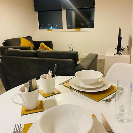 #0509 Two Bedroom Serviced Apartment- Free Parking Derby Kültér fotó