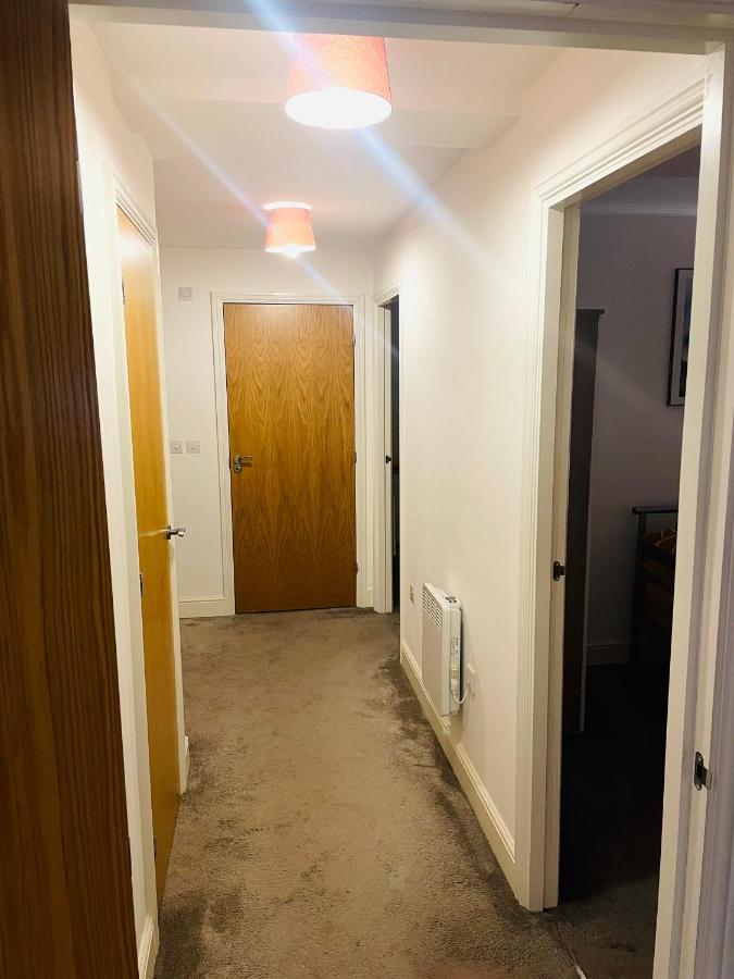 #0509 Two Bedroom Serviced Apartment- Free Parking Derby Kültér fotó