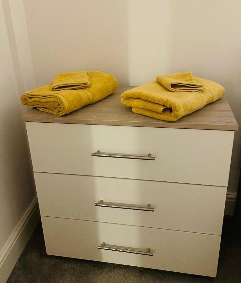 #0509 Two Bedroom Serviced Apartment- Free Parking Derby Kültér fotó