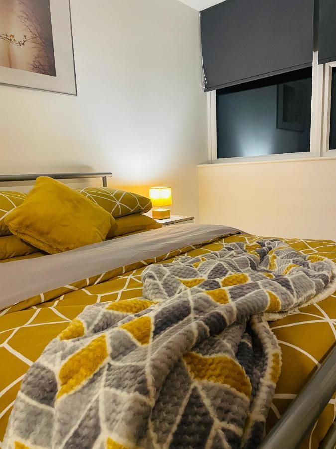 #0509 Two Bedroom Serviced Apartment- Free Parking Derby Kültér fotó